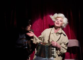 Uvnitř banánu: hudba jako střep vytažený ze zátylku