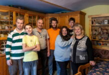 Pohled do života pěstounských rodin podruhé – dokumentární cyklus Plné hnízdo má nové díly