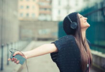 Novinky na hudební scéně: Twenty One Pilots, Cardi B i Oasis