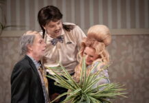 Ženitba: Námluvy plné trapasů