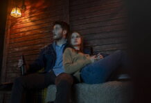 Film Cizinci: Kapitola 1 (2024): radši jsi měla letět do toho Řecka