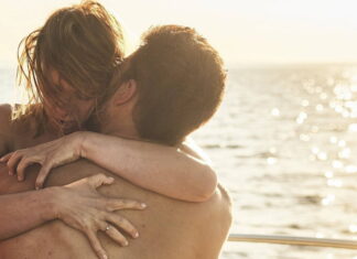 Film Zakázaná touha (2024). Spát s dcerou i matkou nedělá dobrotu