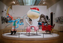 Když výstava má i nemá koule: Návrat(y) Tima Burtona