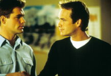 Známé postavy, příběhy i nostalgie 90. let! První série kultovního seriálu Beverly Hills 90210 na Voyo