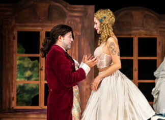 Dramox má 4. narozeniny! Divadlo přináší domů, do kin, knihoven a škol