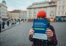 Podpoř podpisem: Baxa, Výborný i Jakob převzali výzvu od dvou stovek významných institucí na podporu mediální novely Autor fotografie: Štěpán Filip