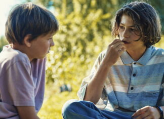 Film Mladá srdce (2024): Snový scénář ideálního coming outu. Závidíte?