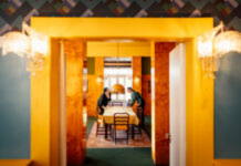 Brummelův dům slaví deset let od zpřístupnění veřejnosti. Jedinečný Loosův interiér dál ožívá díky péči rodiny