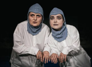 Noir Haas: Temné fragmenty s odlehčenými prvky