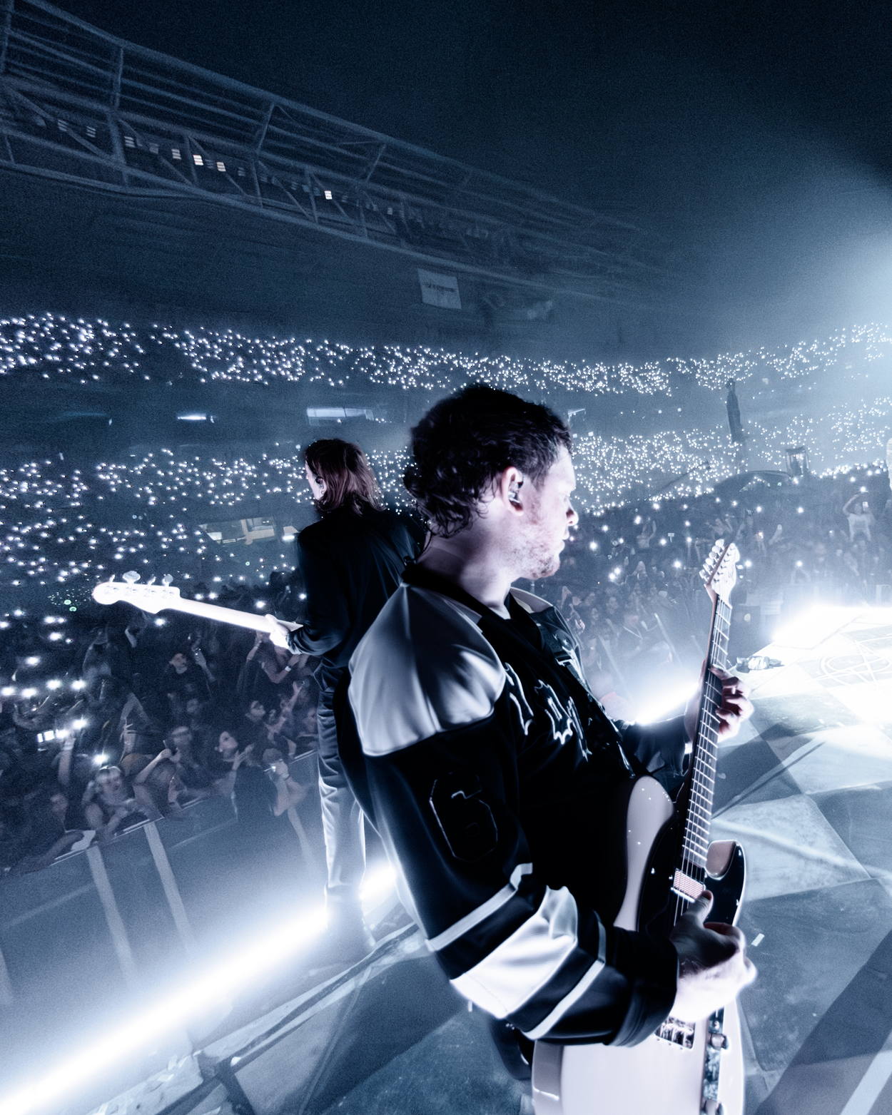 Bring Me the Horizon - L.I.V.E.