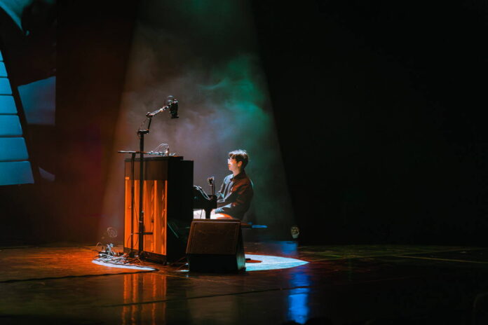 Tony Ann v Hybernii: křehkost i síla klavíru Tony Ann